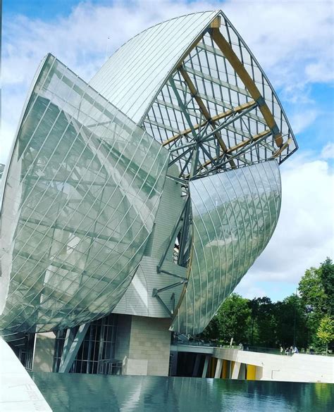 louis vuitton foundation images.